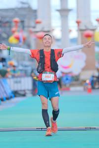 BIB: 5161
                            <button type="button" onclick="openModal(21765492)" class="btn btn-primary btn-sm float-right btn-popup" data-toggle="modal" data-target=".modal-high-quality">
                        <i class="fas fa-shopping-cart"></i> Add to Cart
                    </button>
                                            <button type="button" onclick="isThisMe(21765492, true)" class="btn btn-success btn-sm float-right btn-popup btn-isme hidden" data-toggle="tooltip" data-placement="bottom" title="นี่คือรูปของคุณใช่ไหม คลิกที่นี่เพื่อเอาเข้าอัลบั้ม">
                        <i class="fas fa-plus"></i> Add to album
                    </button>
                    <button type="button" onclick="isThisMe(21765492, false)" class="btn btn-warning btn-sm float-right btn-popup btn-isnotme hidden">
                        <i class="fas fa-ban"></i> Remove from album
                    </button>